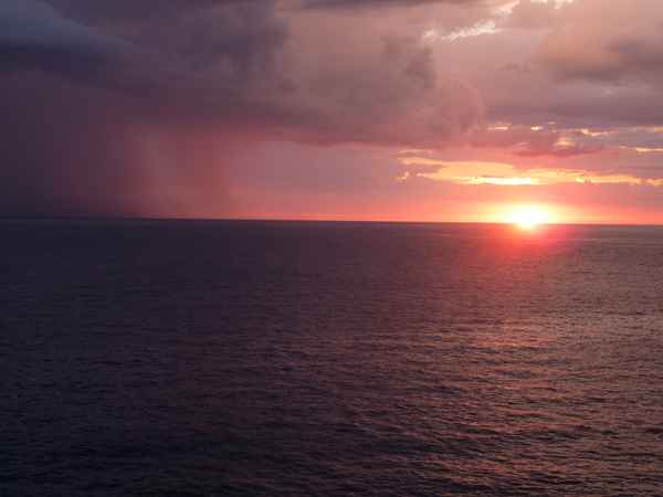 Himmel und Meer in Pink
