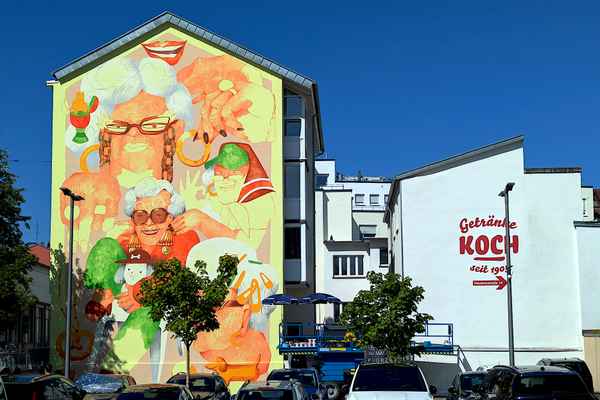 Fassadengemälde von Marina Capdevila in Pforzheim