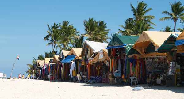 Ladenzeile am Bavaro Beach