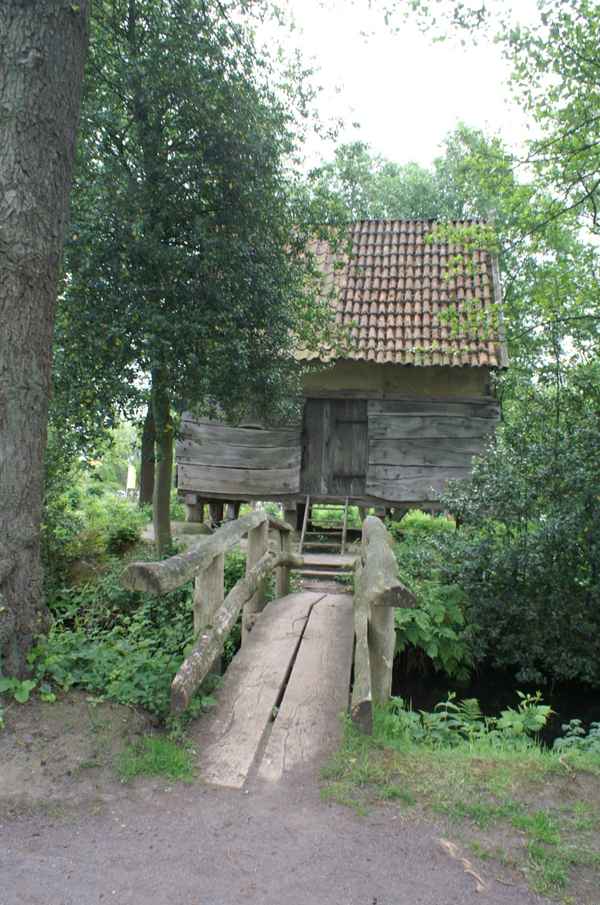 Holzbrücke