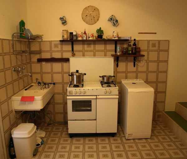 alte Küche mit Gasherd