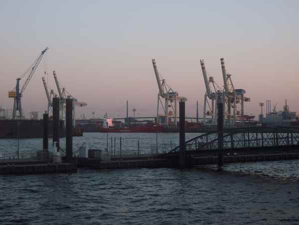 hafen am abend