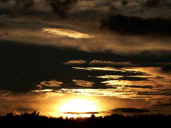  Sonne und Wolken