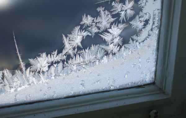 Eisblumenfenster
