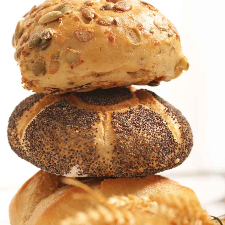 Leckere  Brötchen oder Semmeln zum Frühstück