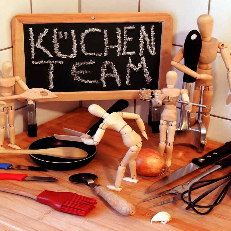 "KÜCHENTEAM"