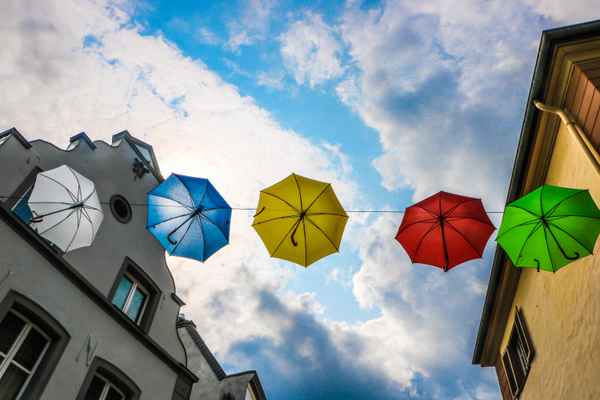 Regenschirme gefällig?
