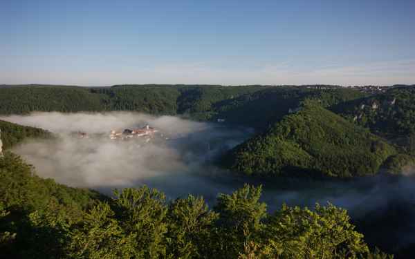 Sonnenaufgang über Beuron im Donautal