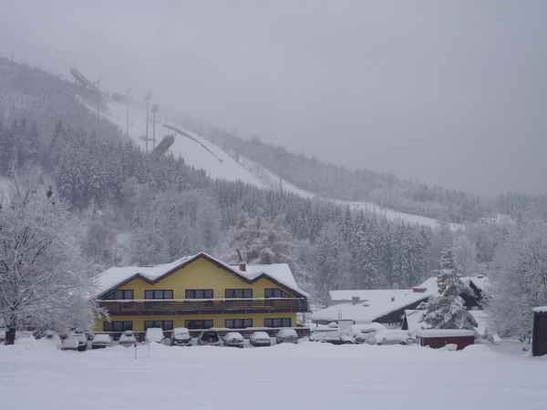 Sprungschanzen Harrachov im Nebel