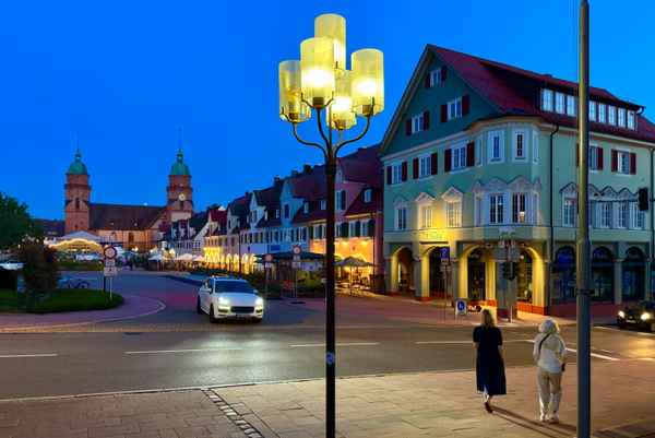 Freudenstadt Unterer Marktplatz am Abend