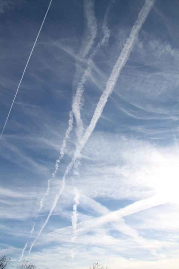 Chemtrails am Himmel_2