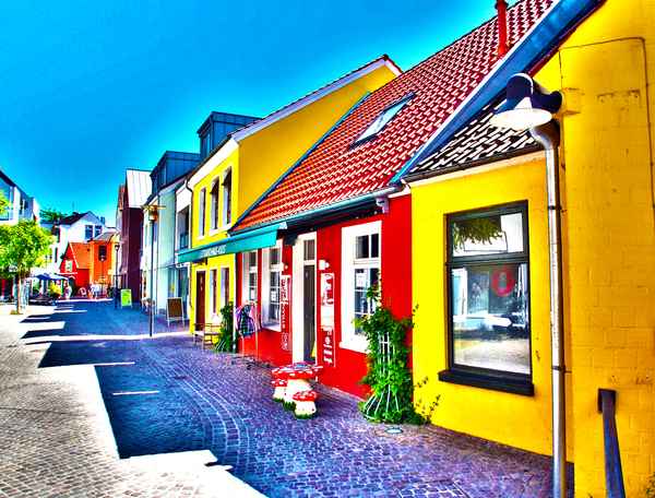 bunte Fassade - HDR  (ultra-kontrast)