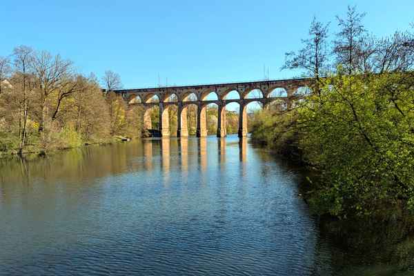 Eisenbahn Viadukt  über die Enz bei Bietigheim-Bissingen