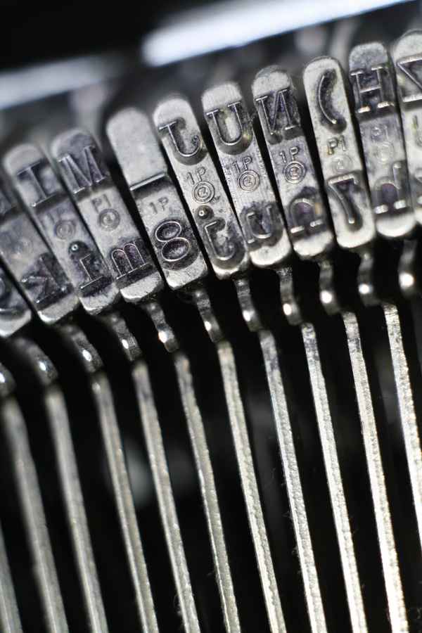 Makro Letters