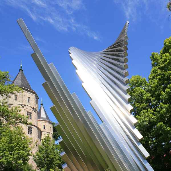 "IN DEN FLÜGELN............