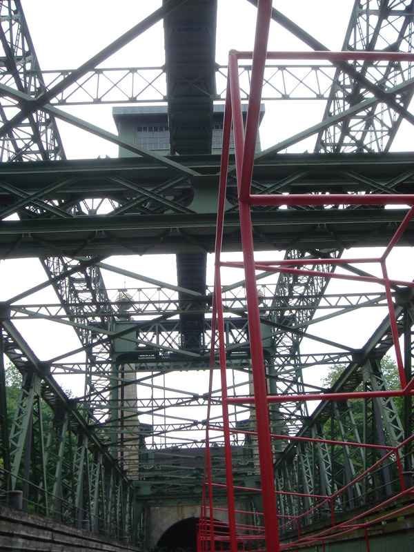 ALTES SCHIFFSHEBEWERK HENRICHENBURG