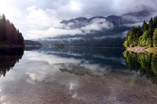 Eibsee mit Zugspitzkamm