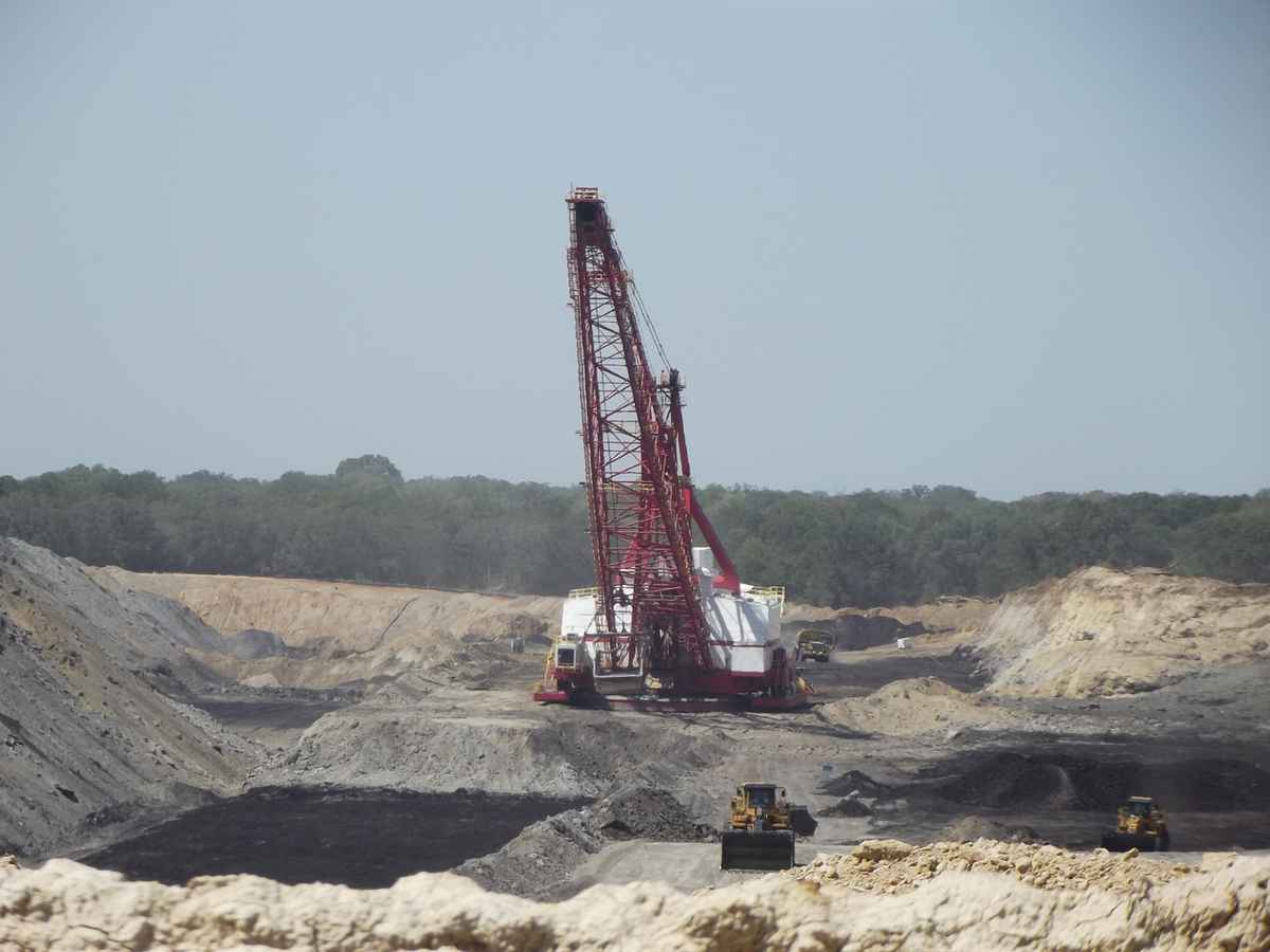 Schaufelbagger im Kohletagebau in den USA