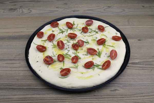 Focaccia, italienische Spezialität, ähnlich der Pizza