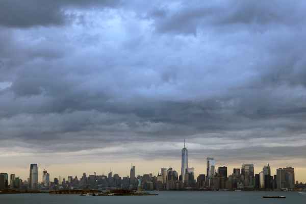 Skyline bei mäßigem Wetter