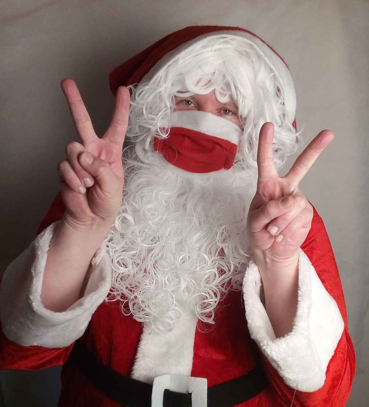 Santa mit Maske 1