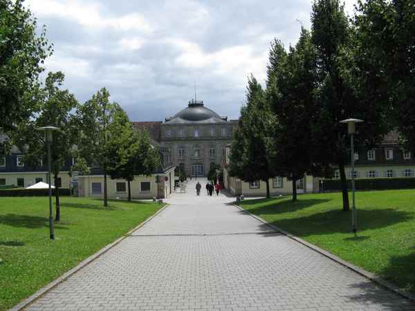 Hier gehts zum Schloss Hohenheim