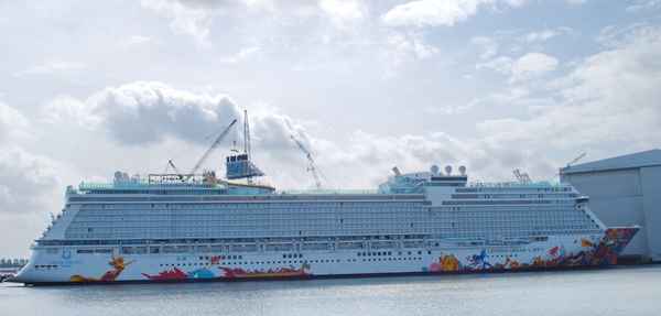 Kreuzfahrtschiff - Genting Dream -