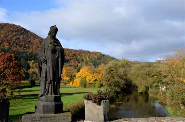 Nepomuk auf der Brücke in Rech an der Ahr