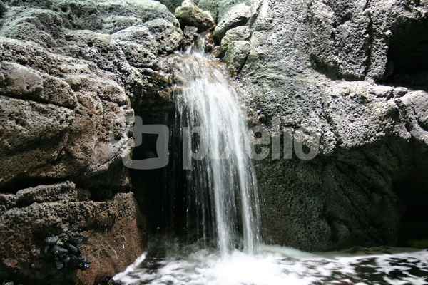 Kleiner Wasserfall