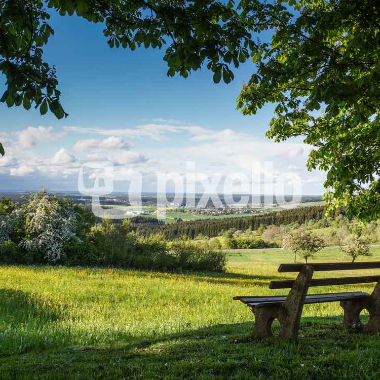 Wanderpause - Blick ins Tal