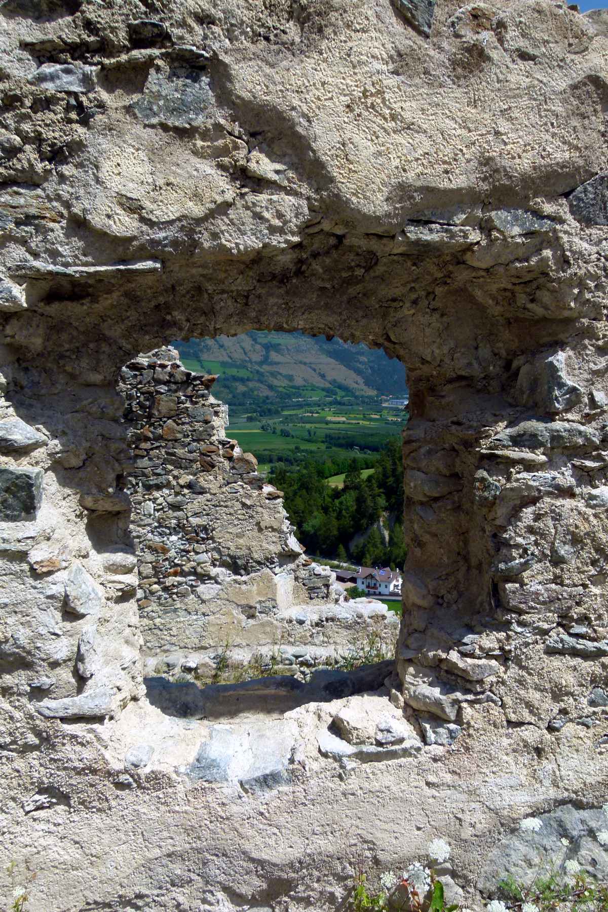 Durchblick Burgruine Lichtenberg