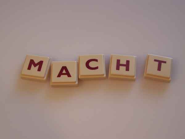Wortbild Macht