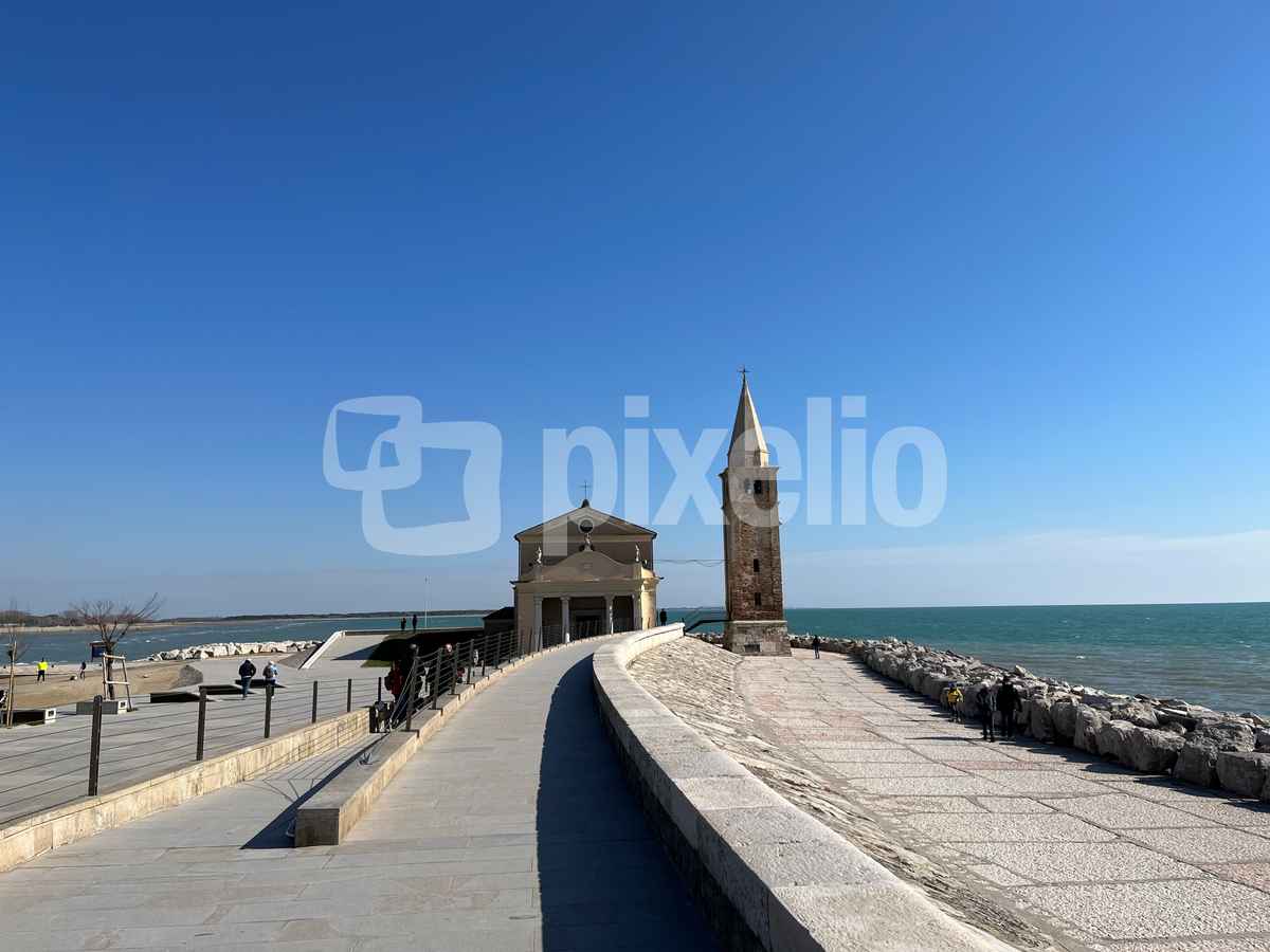 Kirche am Strand von Caorle