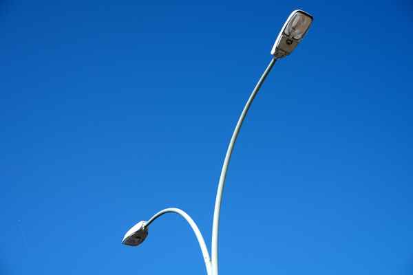 Straßenlaternen mit Schwung