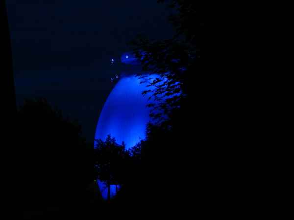 Blau