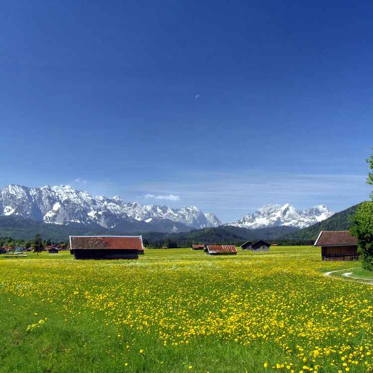 Werdenfelser Land - Goldenes Landl -  Wetterstein und Zugspitze