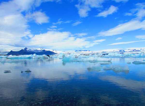 Eisschollen vor Island