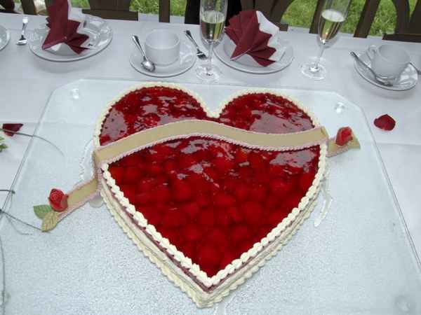 hochzeitstorte