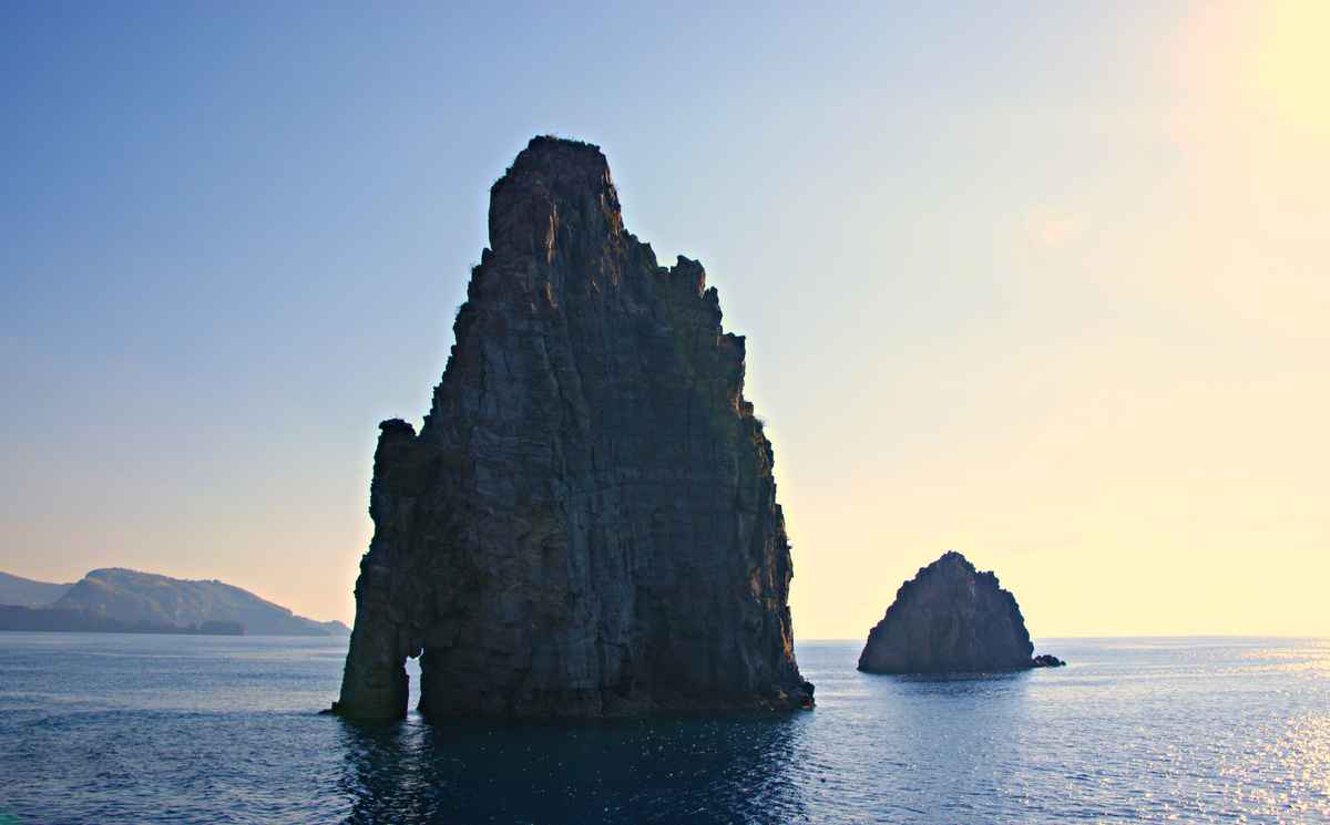 Bizarre Felseninseln