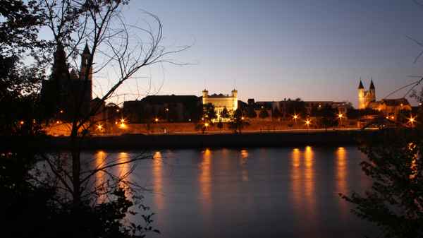 Magdeburg - Blick über die Elbe