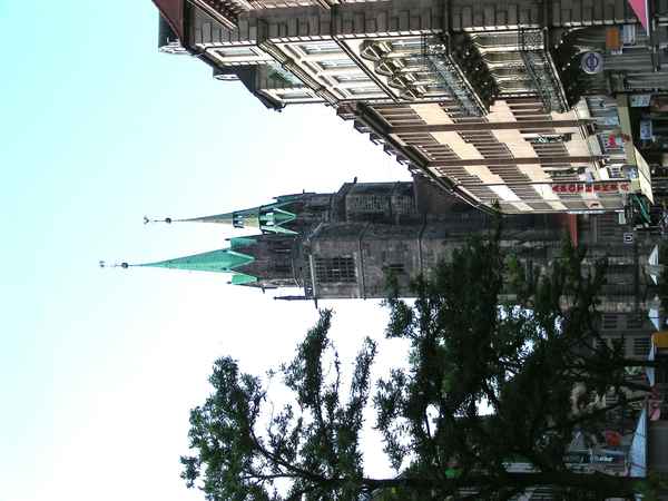 die Lorenzkirche in Nürnberg