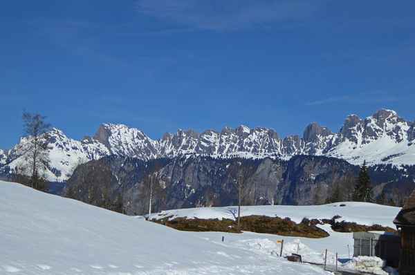 Churfirstenkette über dem Walensee