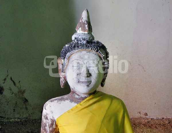 Buddhastatue verschmitzt Wat Samret/Koh Samui