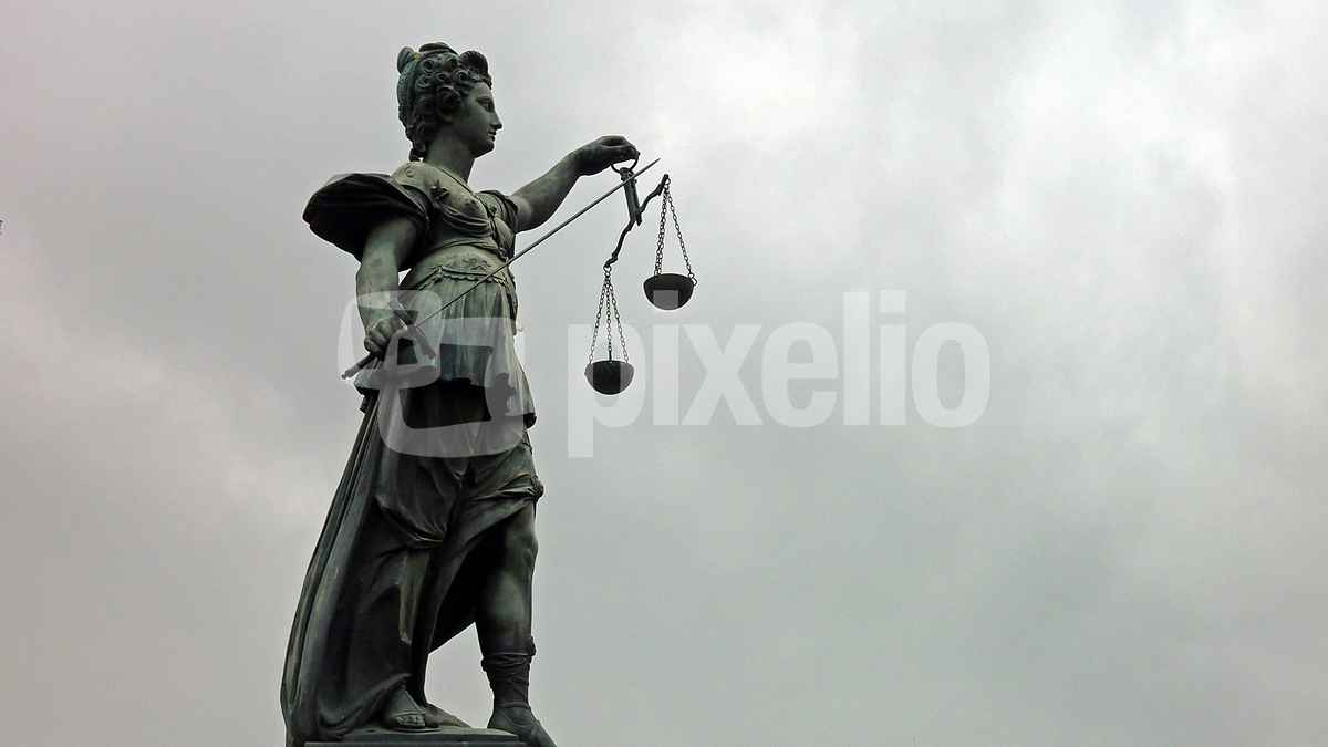 Justitia .