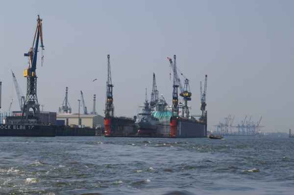 Schwimmdock 2