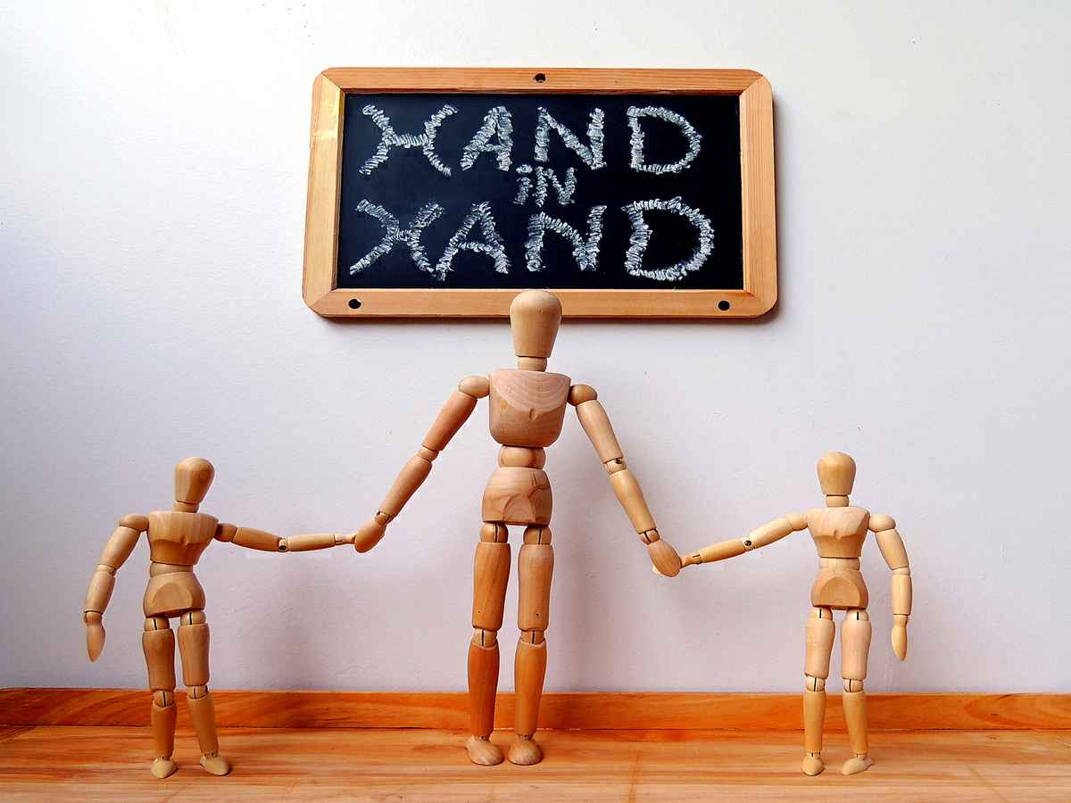 "HAND in HAND"