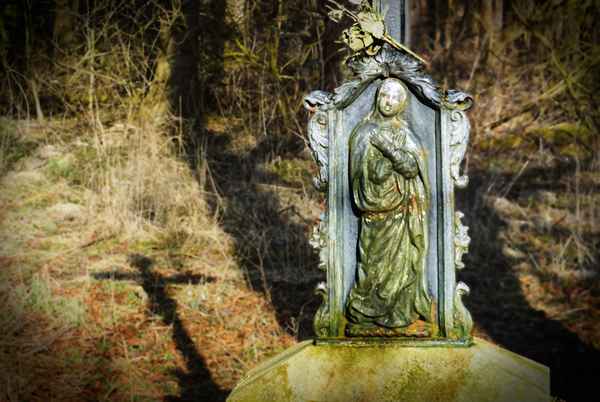 Muttergottes an Hindahls Kreuz von 1886