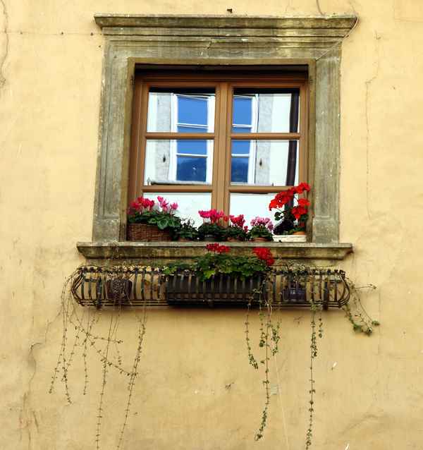 Fenster spiegelt Fenster
