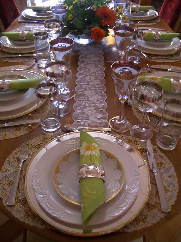 gedeckter Tisch zum Muttertag