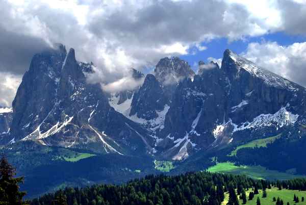 Blick auf Lang- und Plattkofel